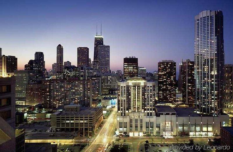 Embassy Suites By Hilton Chicago Downtown Magnificent Mile Exterior foto
