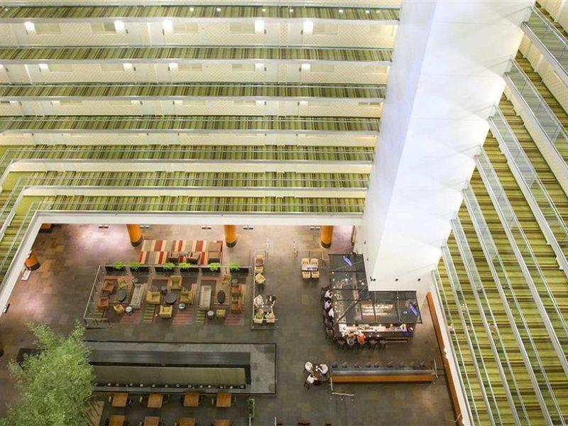 Embassy Suites By Hilton Chicago Downtown Magnificent Mile Exterior foto