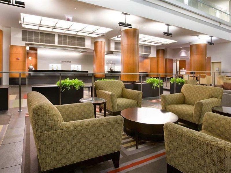 Embassy Suites By Hilton Chicago Downtown Magnificent Mile Exterior foto